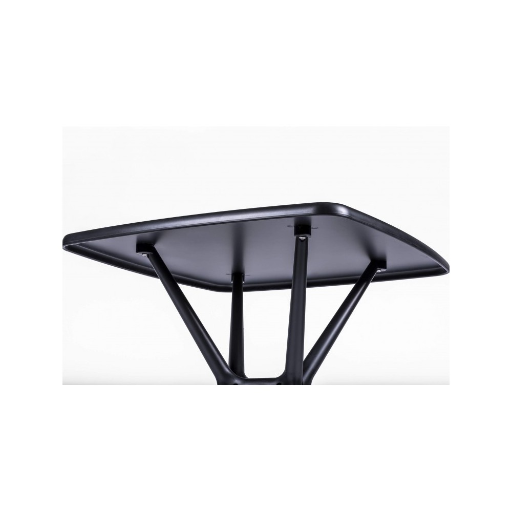 PACK 4 CADEIRAS DE SONHO E UMA MESA MOSES