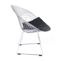 Réplica da cadeira Diamond em aço cromado e almofada em pele - Coleção Bertoia