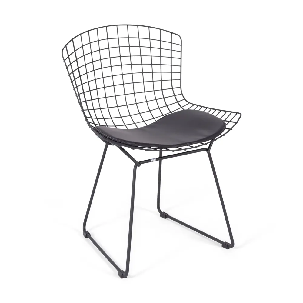 Replica metal chair Bertoia in black steel in the industrial style of the famous designer Hans J. Wegner