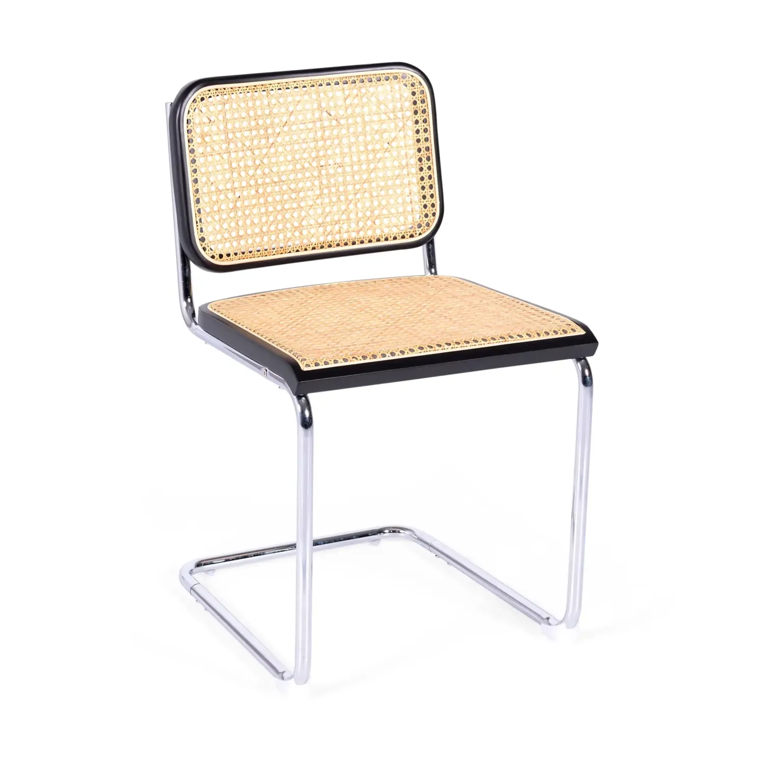 Réplica de la silla Cesca en madera negra de Marcel Breuer. Versión económica