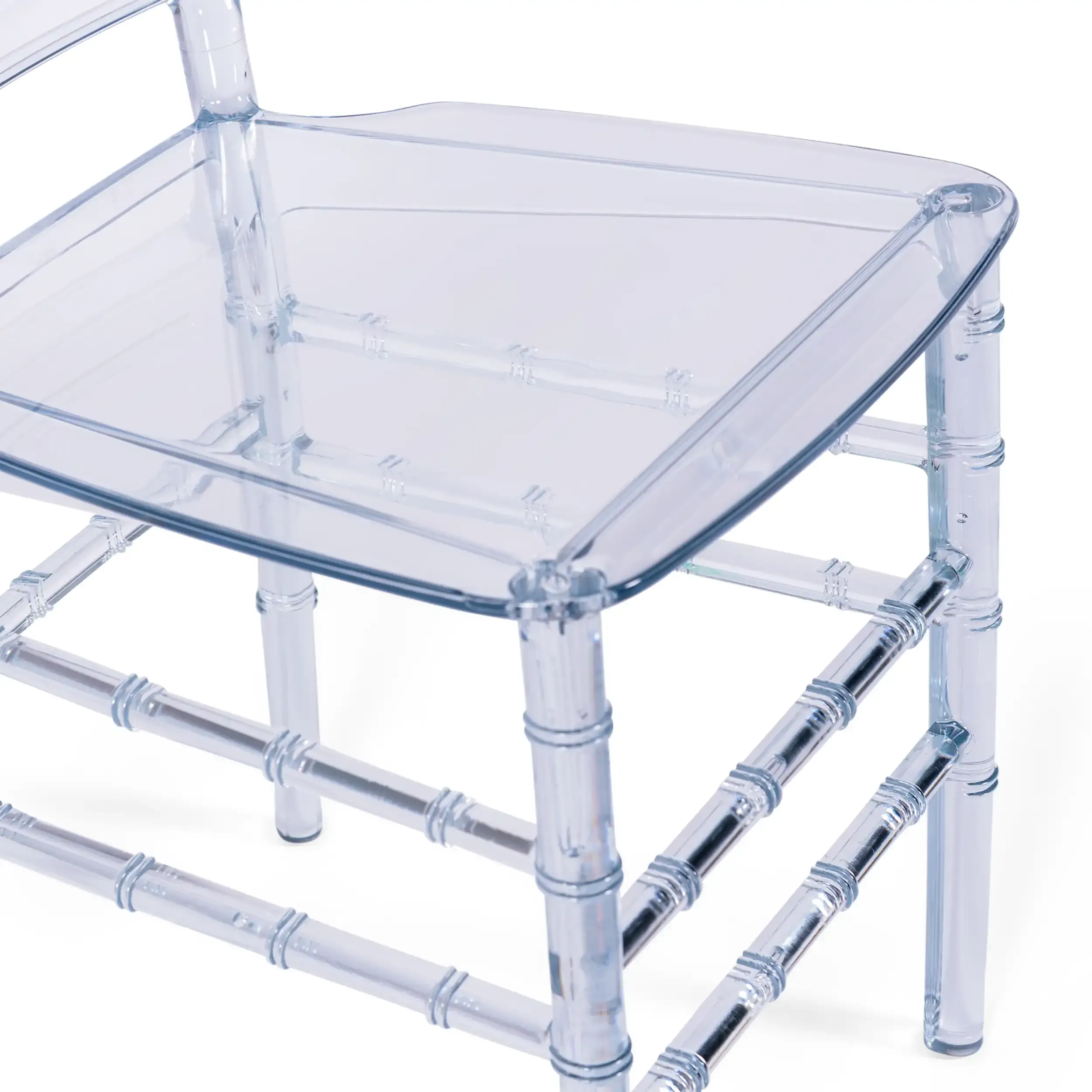 Cadeiras transparentes Felipe Ghost - Cadeiras de plástico - Mueble Design