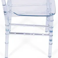 Cadeiras transparentes Felipe Ghost - Cadeiras de plástico - Mueble Design