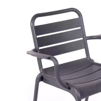 Cadeira Karen adequada para exteriores - Cadeiras de plástico - Mueble Design