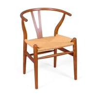 Inspiration Wishbone CH24 pähkinässä - pohjoismaiset tuolit - designhuonekalut