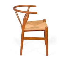 Inspiration Wishbone CH24 pähkinässä - pohjoismaiset tuolit - designhuonekalut