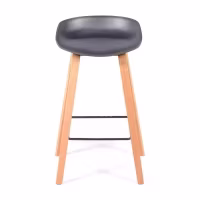 Hazte con el Taburete Nórdico en Madera de Haya - Mueble Design