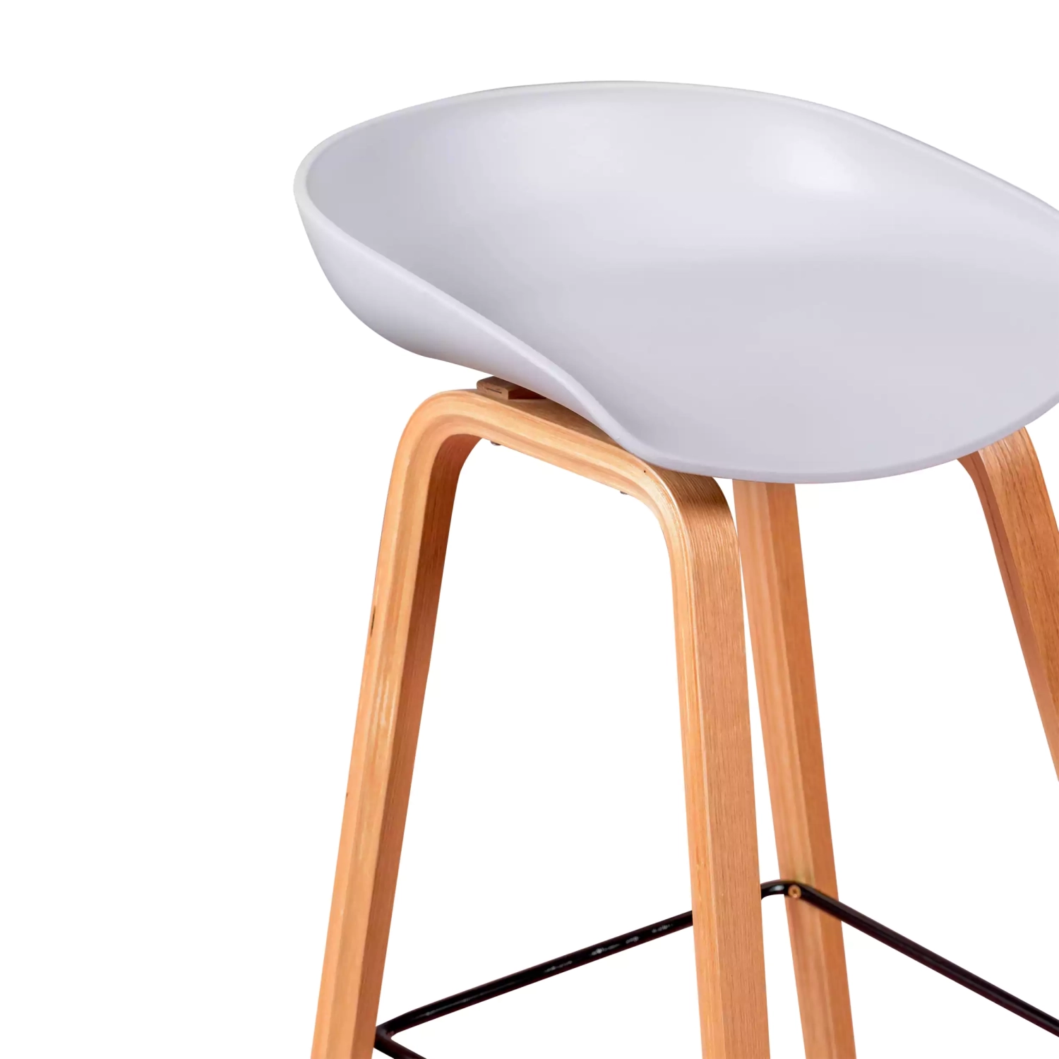 Hazte con el Taburete Nórdico en Madera de Haya - Mueble Design