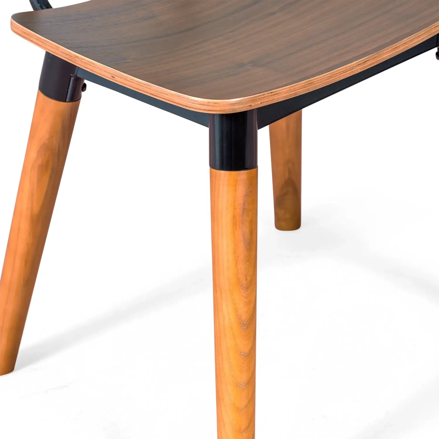 Silla Copine en madera de nogal | Diseño retro industrial - Mueble Design