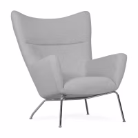 Replica of the armchair Wing CH445 by designer Hans J. Wegner