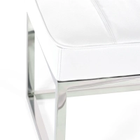 Praga designbänk i kromad stålplåt och konstläder | Modern stil