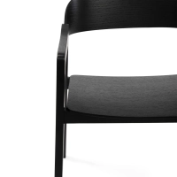 Nordic Oak Chair with Arms Soho | Skandinaavinen minimalistinen muotoilu | Scandinavian Minimalist Design