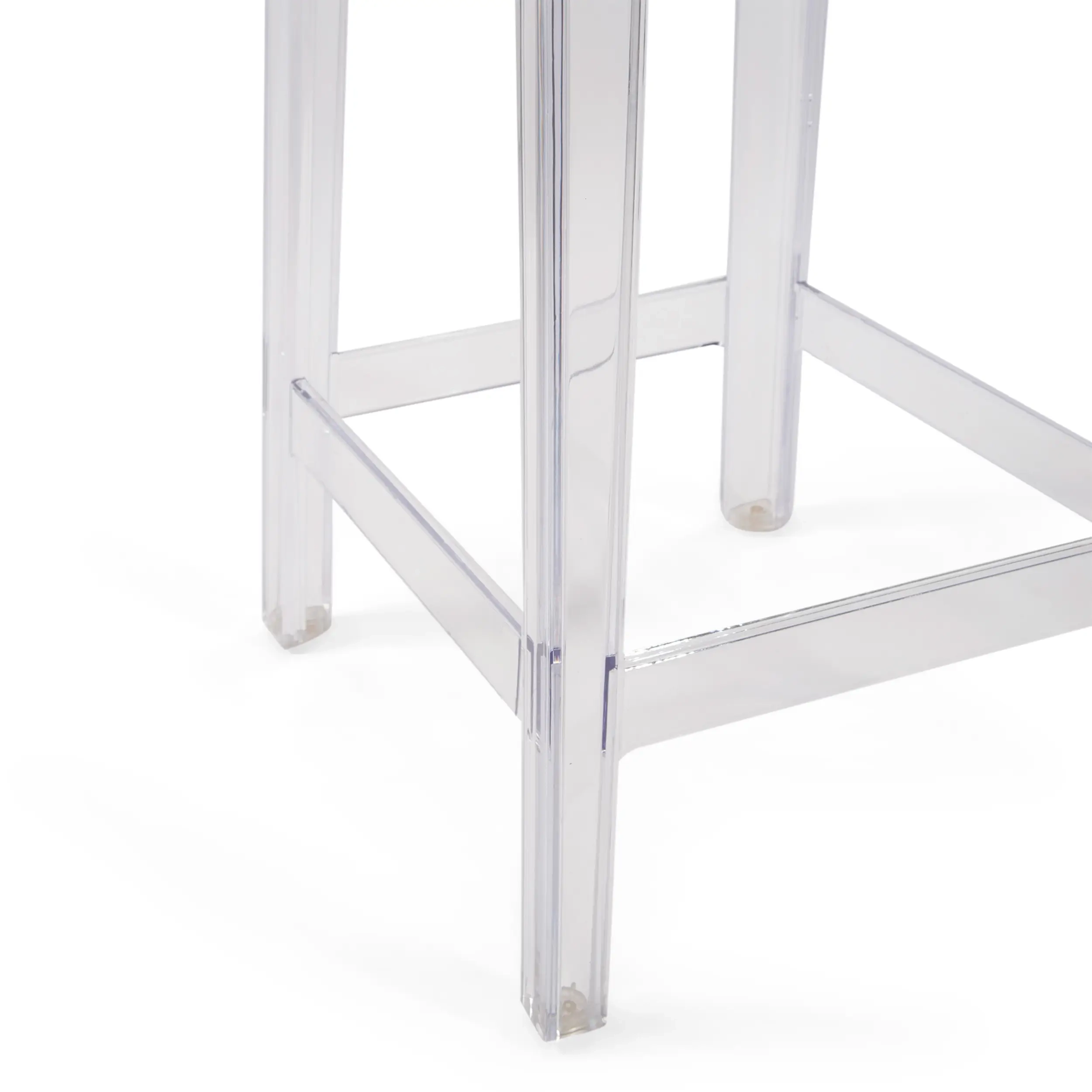 Réplica del taburete transparente Victoria Ghost - Mueble Design