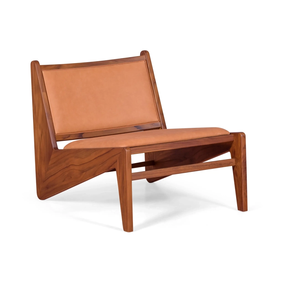 Cadeirão Compass estofado em madeira e couro - Mueble Design