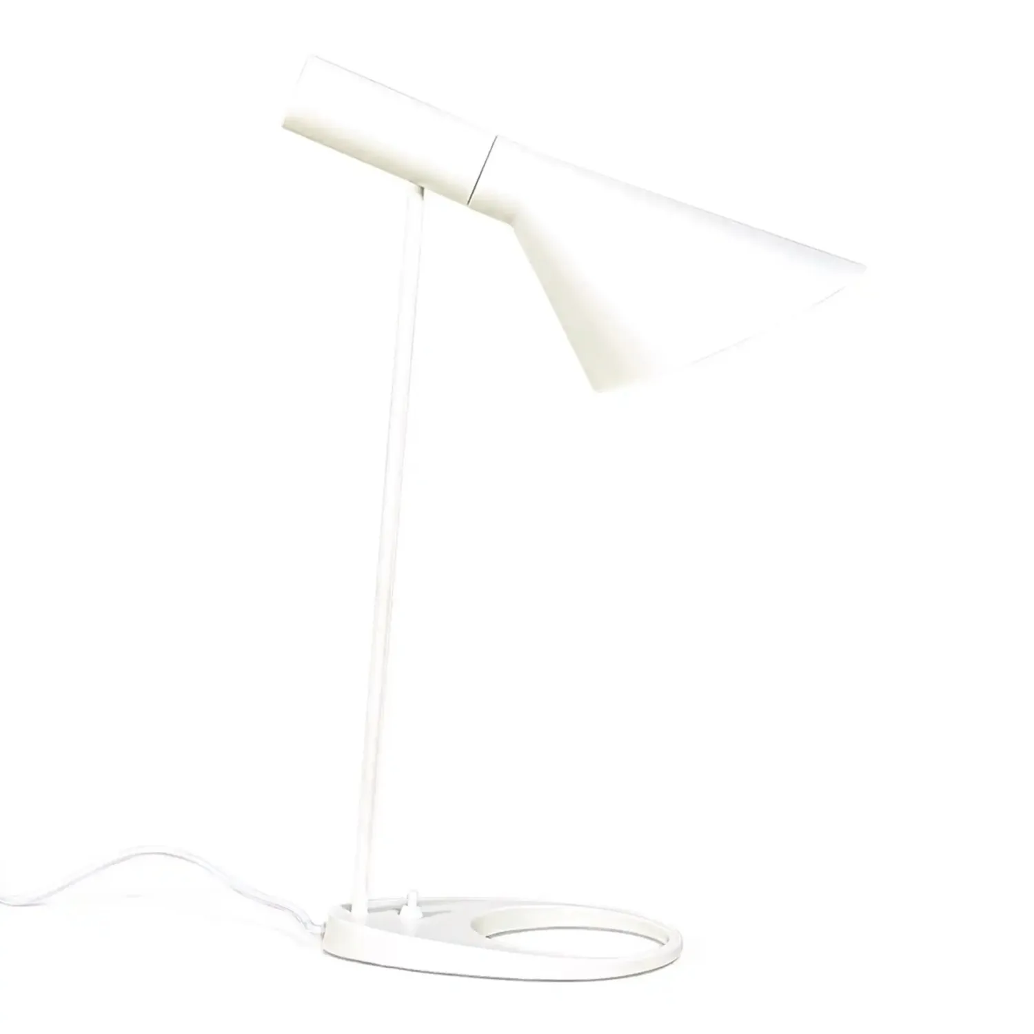Lámpara de sobremesa Jhon | Diseño inspirado en Arne Jacobsen en acero