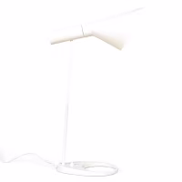 Lámpara de sobremesa Jhon | Diseño inspirado en Arne Jacobsen en acero