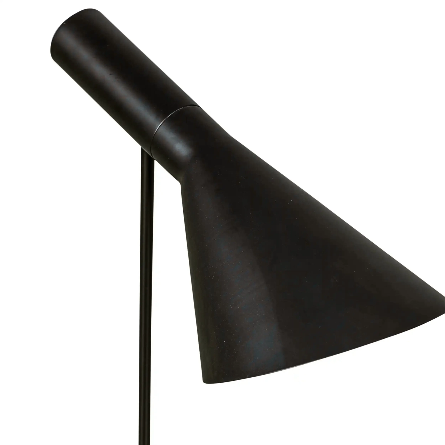 Jhon pöytävalaisin | Arne Jacobsenin inspiroima muotoilu teräksestä