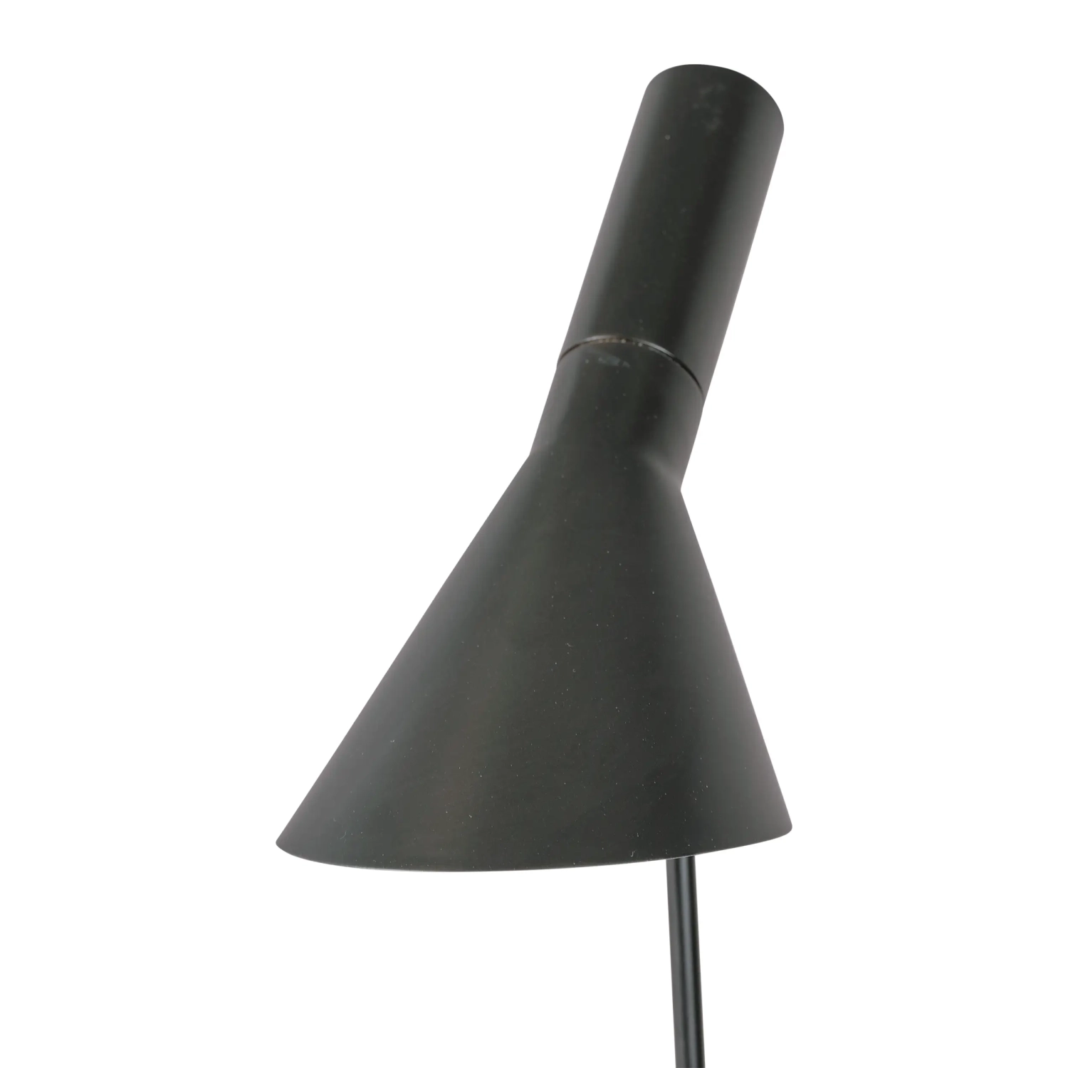Jhon Stehleuchte | Arne Jacobsen inspiriertes Design aus Stahl