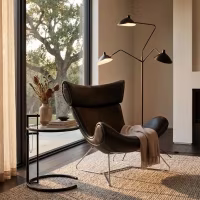 Emola Cadeira em pele italiana: poltrona moderna com design de alta qualidade