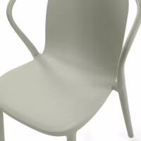 Silla apilable con reposabrazos para interior y exterior - Pierre
