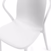 Silla apilable con reposabrazos para interior y exterior - Pierre