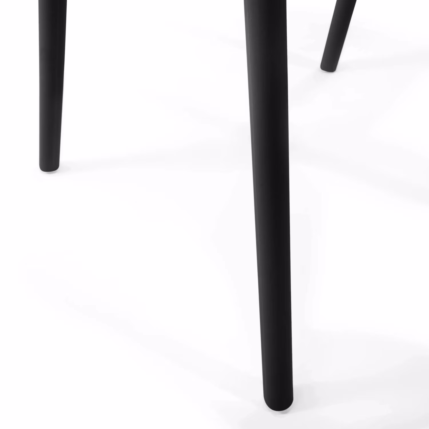Silla apilable con reposabrazos para interior y exterior - Pierre