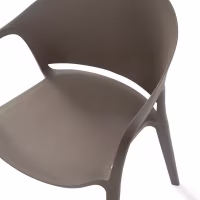 Silla de diseño para exterior e interior - Alpstone