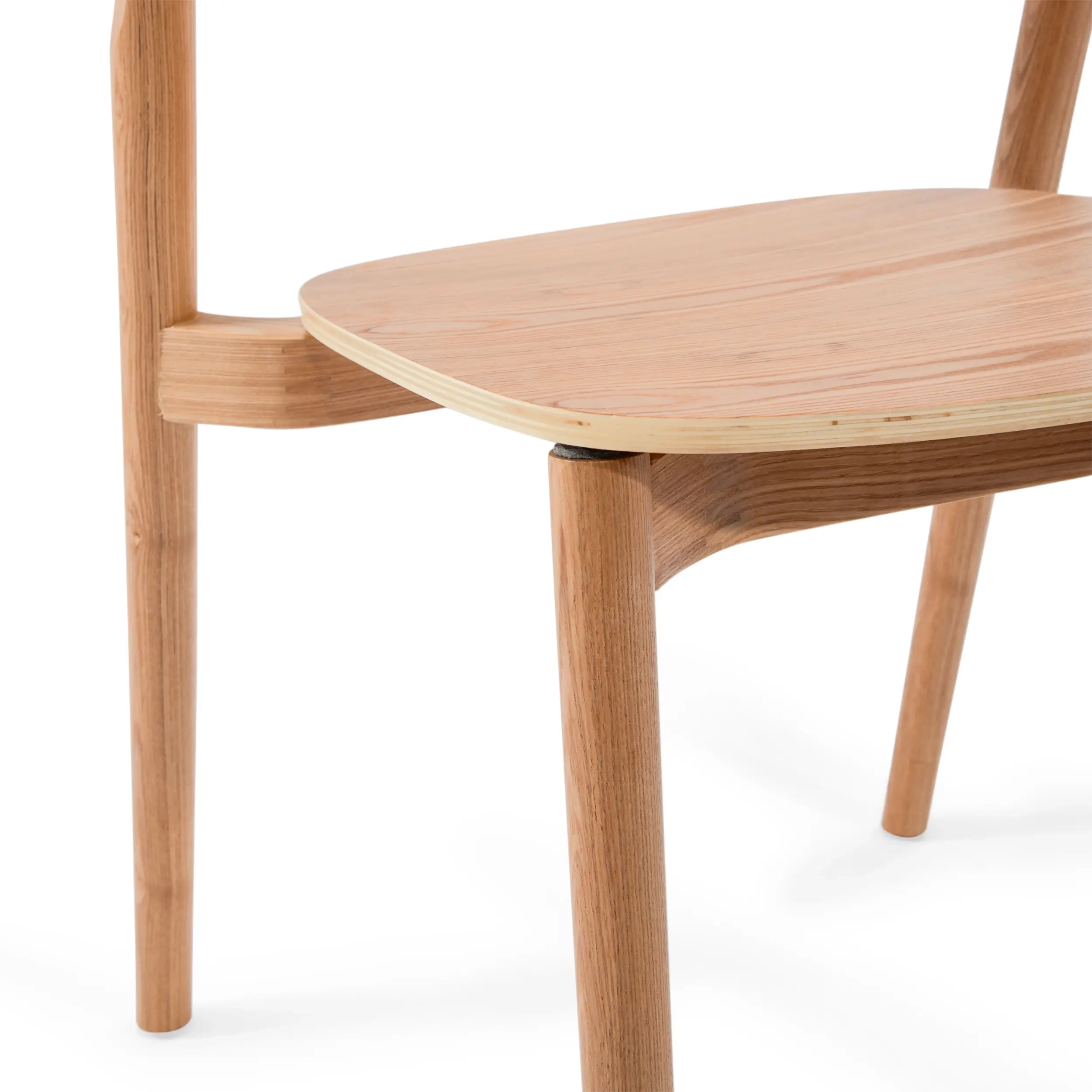 Silla de comedor de fresno natural Notorius | Diseño nórdico elegante