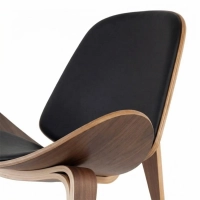 Inspiration Shell CH07 en Noyer - Chaises scandinaves - Meublesconcept