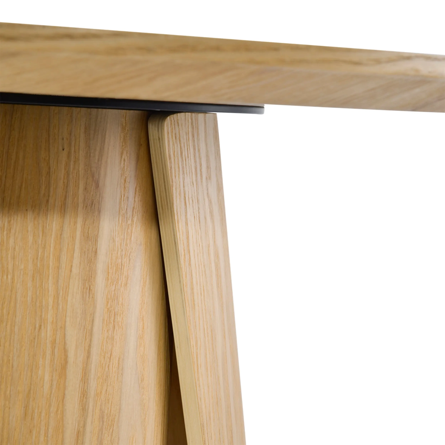 Pluto Scandinavian Round Bar Table