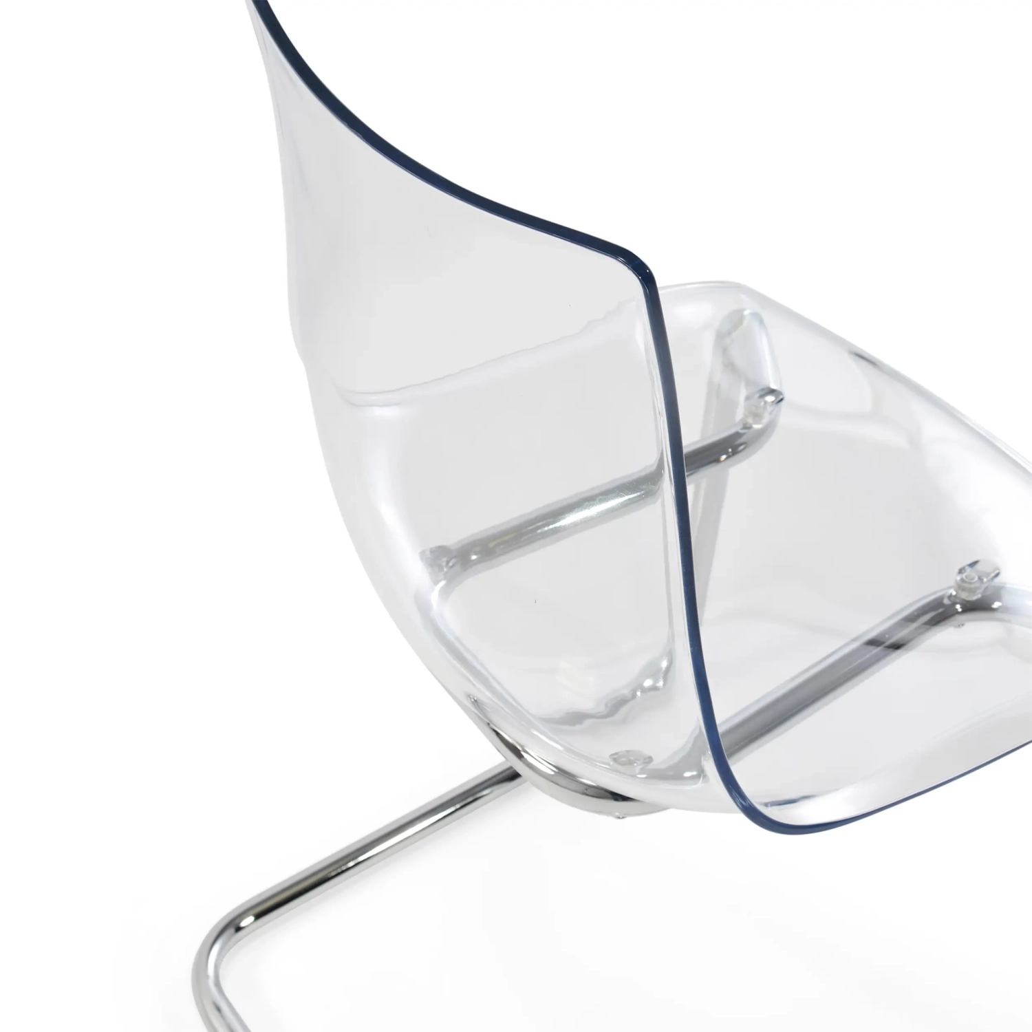 Cadeira de design transparente Dresden | Policarbonato e aço cromado