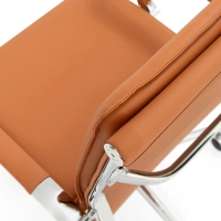 Cadeira de escritório Studio com encosto baixo | Design ergonómico e moderno