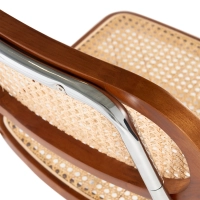 Cadeira Lucio em rattan natural com base em balancim