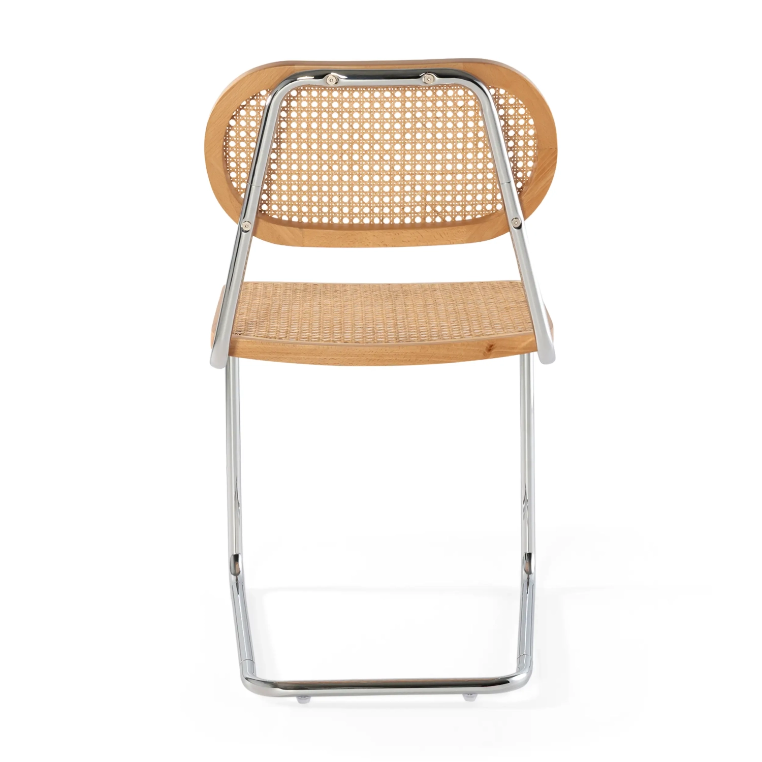 Cadeira Lucio em rattan natural com base em balancim