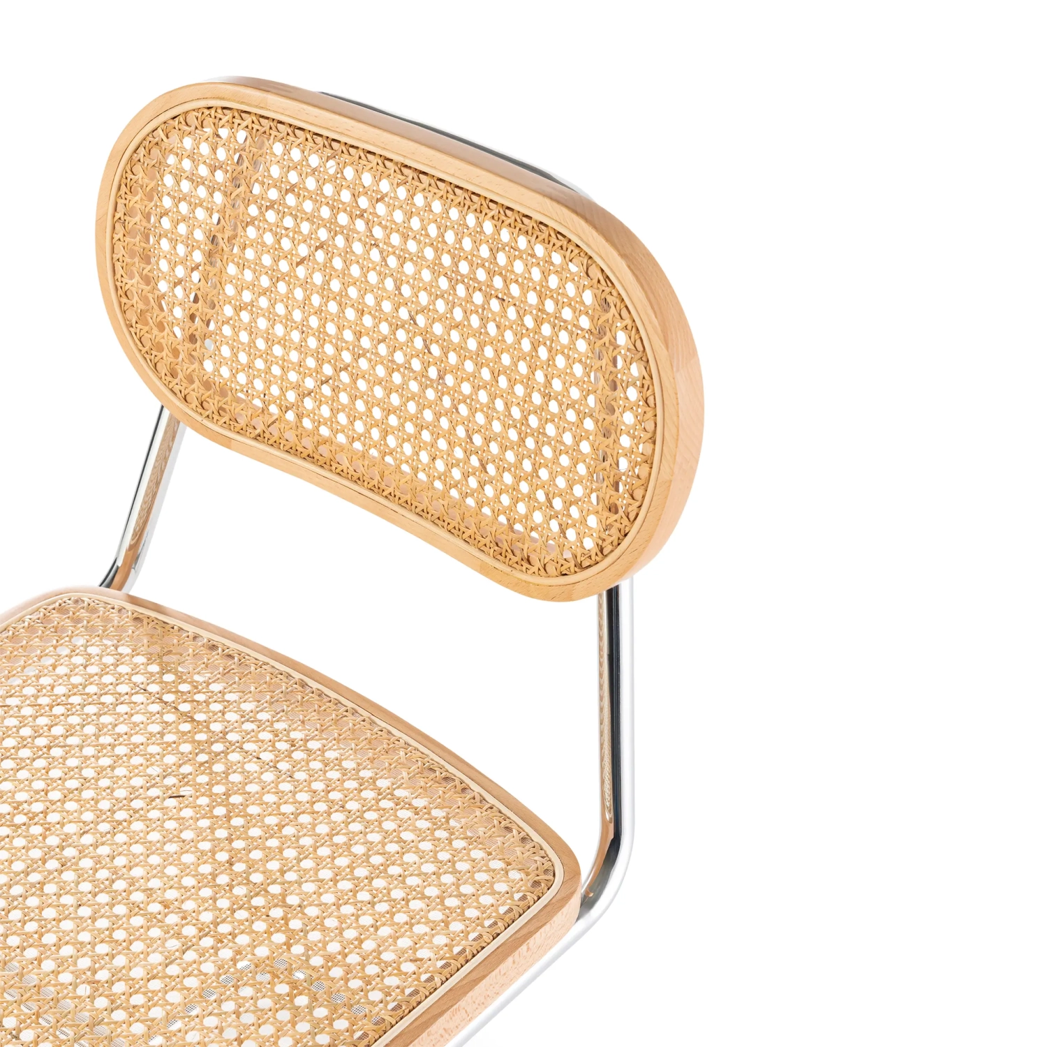 Silla Lucio de ratán natural con base cantilever