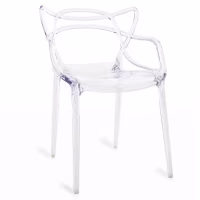 Inspirazione sedia trasparente Masters dell'acclamato designer Philippe Starck
