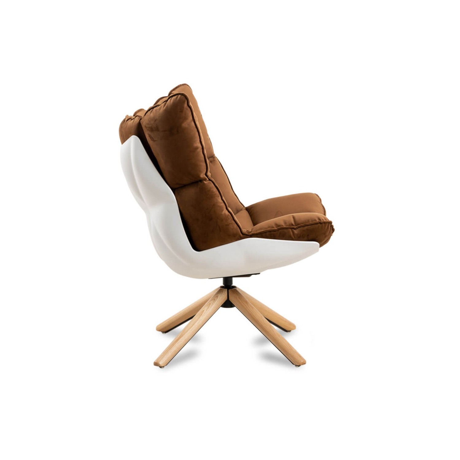 Replica van de Husk design fauteuil van de magnifieke ontwerper Patricia Urquiola