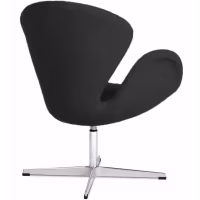 Réplica da cadeira Arne Jacobsen