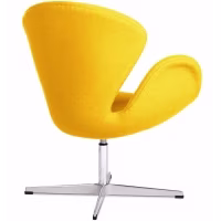 Réplica da cadeira Arne Jacobsen