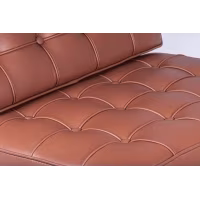 Inspiración silla Barcelona en piel cognac.