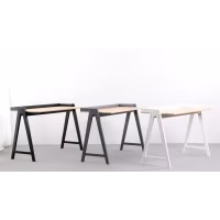 Mesa Escritorio Pop con Patas Lacadas de estilo moderno