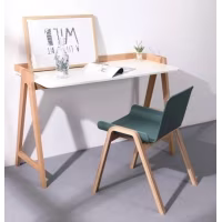 Mesa de escritorio Pop con Patas de Roble Macizo