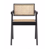 Réplica da cadeira Chandigarh com braços do designer Pierre Jeanneret 