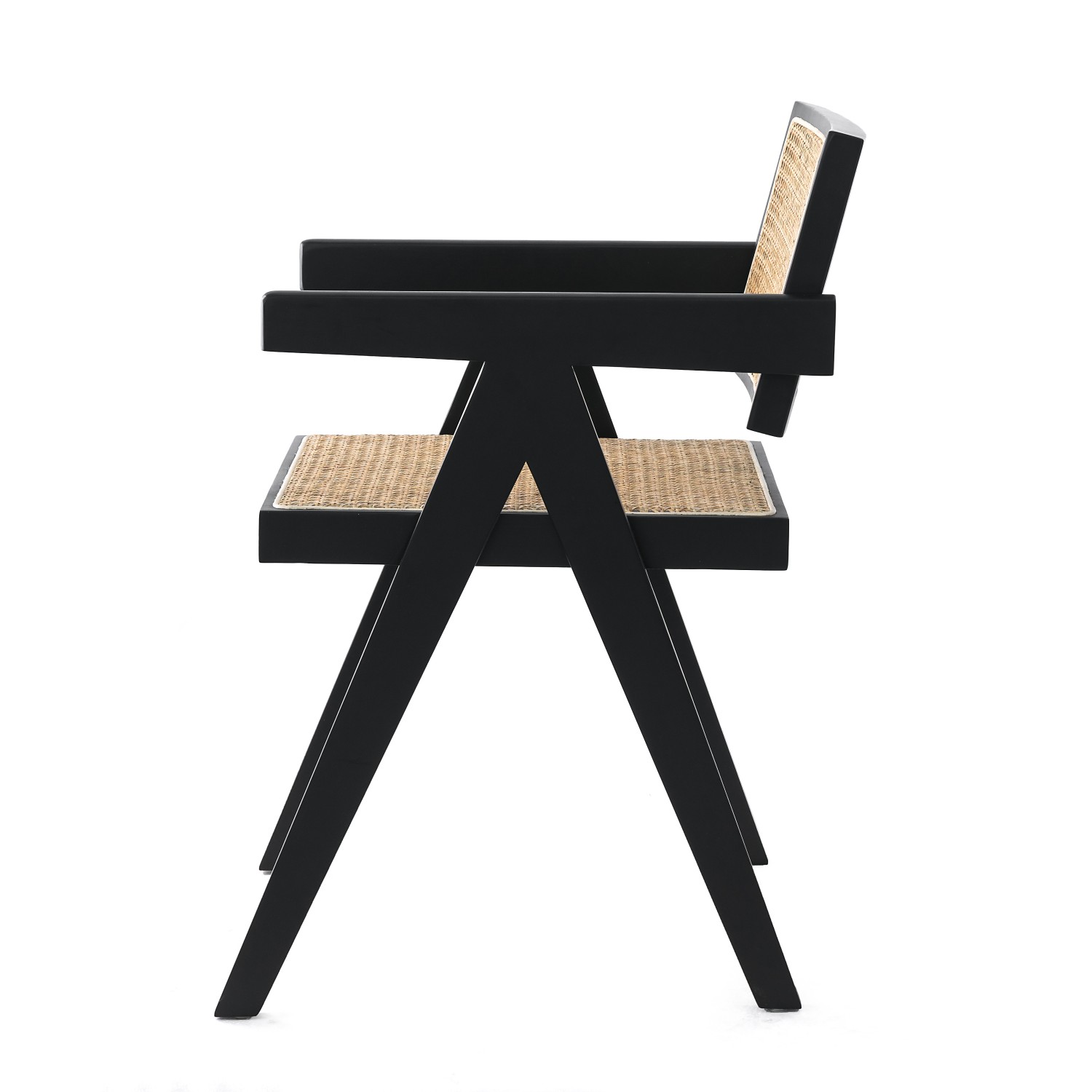 Replica Chandigarh stoel met armen door ontwerper Pierre Jeanneret 