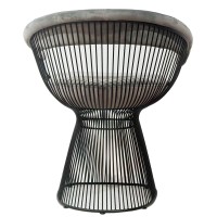 Poltrona design Albert estofada em veludo