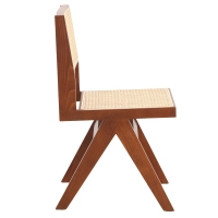 Nachbildung des Chandigarh-Stuhls des Designers Pierre Jeanneret 
