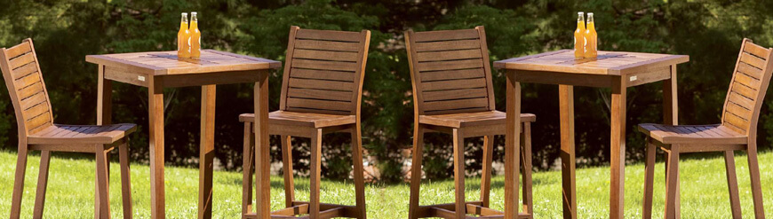 Bancos robustos para uso ao ar livre